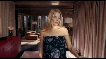 who is in the chanel gabrielle ad|Chanel No. 5 Paris TV Spot, 'A Rendez.